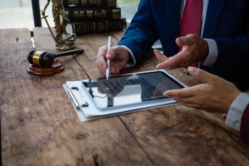 De la reactividad a la prevención: Gestión de riesgos legales y Compliance para la empresa moderna.